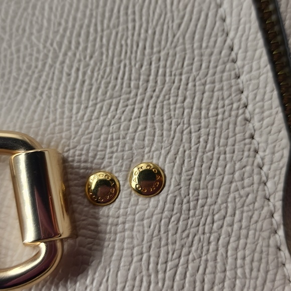 NWT Coach Katy Satchel in Gold/Chalk with Crossbody Strap - Picture 6 of 9